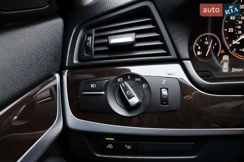 Седан BMW 5 Series 2013 в Львове