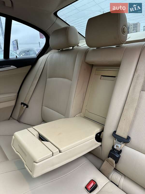 Седан BMW 5 Series 2013 в Белогородке