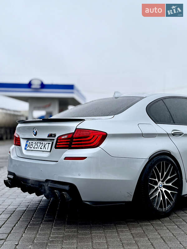 Седан BMW 5 Series 2015 в Гайсине