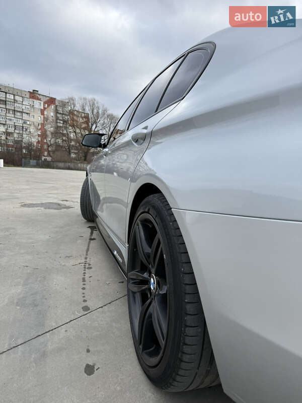 Седан BMW 5 Series 2011 в Черновцах