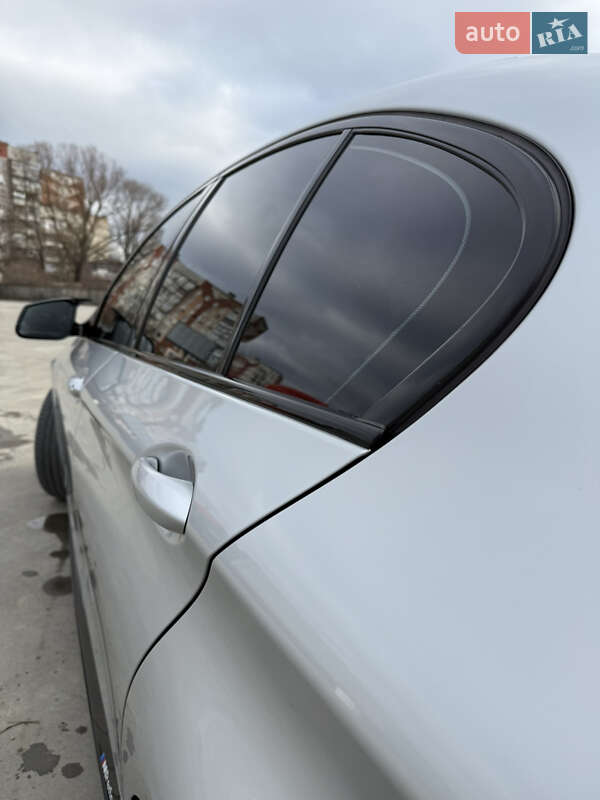 Седан BMW 5 Series 2011 в Черновцах