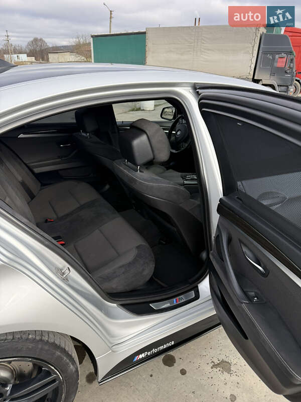 Седан BMW 5 Series 2011 в Черновцах