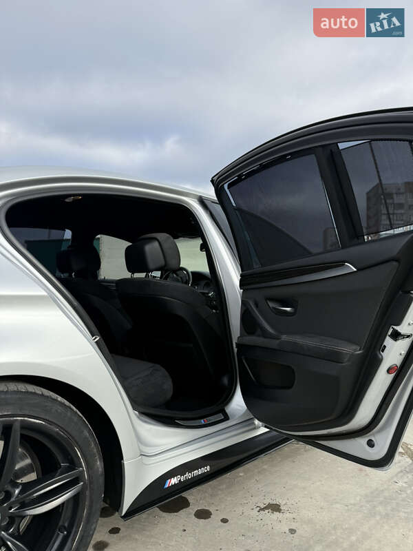 Седан BMW 5 Series 2011 в Черновцах