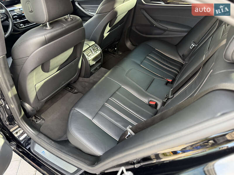 Седан BMW 5 Series 2018 в Львове фото 53 Седан BMW 5 Series 2018 в Львове