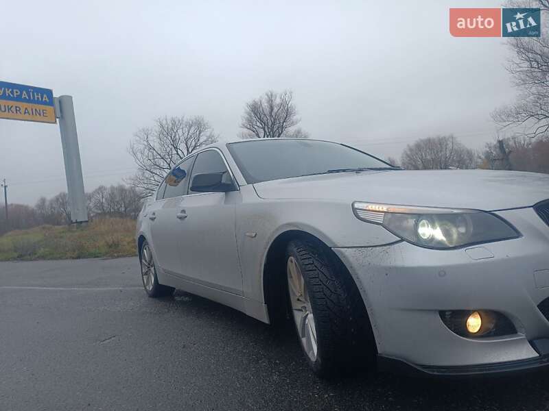 Седан BMW 5 Series 2003 в Ямполе