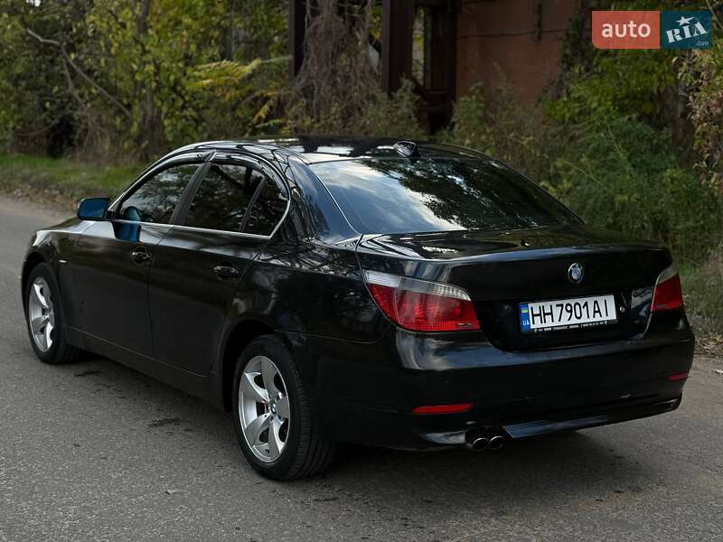 Седан BMW 5 Series 2004 в Николаеве