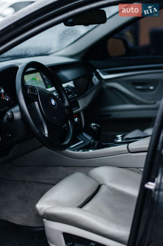 Универсал BMW 5 Series 2012 в Ровно