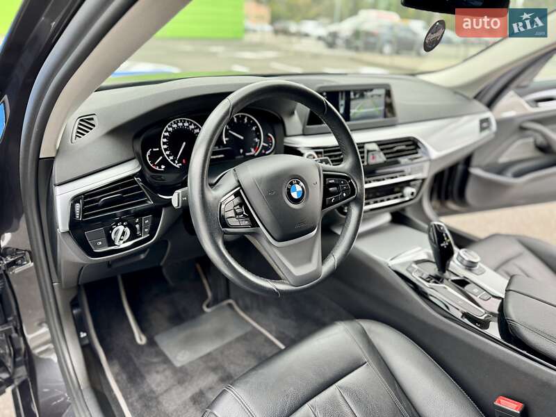 Универсал BMW 5 Series 2017 в Киеве фото 34 Универсал BMW 5 Series 2017 в Киеве