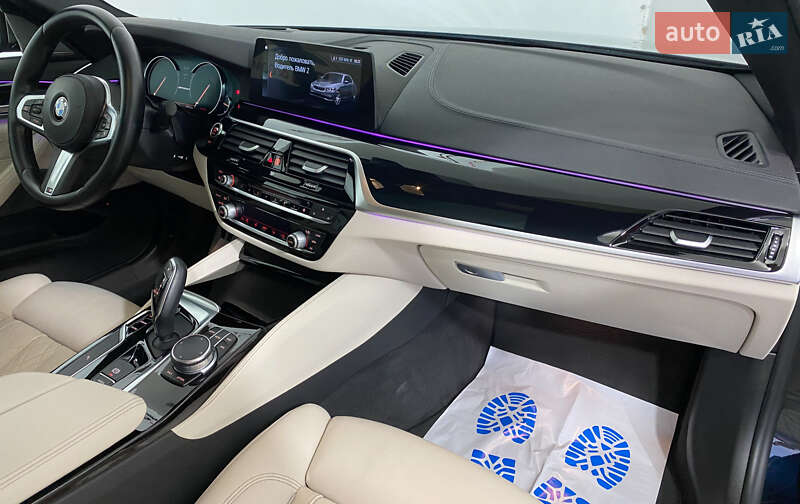 Седан BMW 5 Series 2017 в Львове