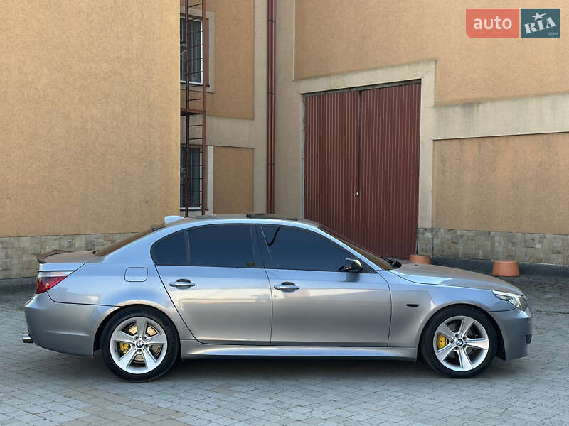 Седан BMW 5 Series 2004 в Коломые