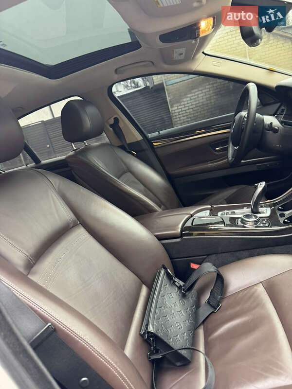 Седан BMW 5 Series 2014 в Киеве