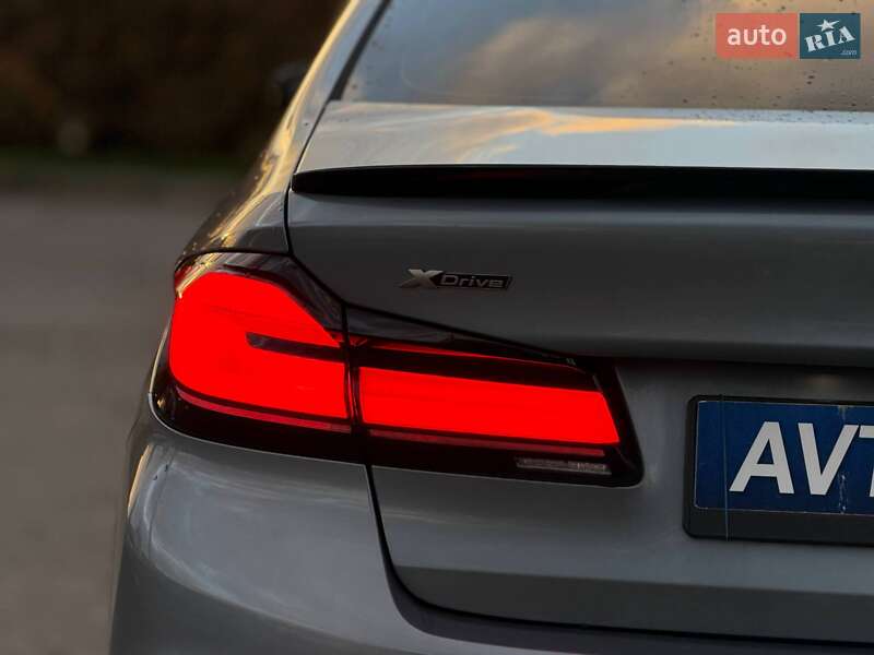 Седан BMW 5 Series 2017 в Кривом Роге