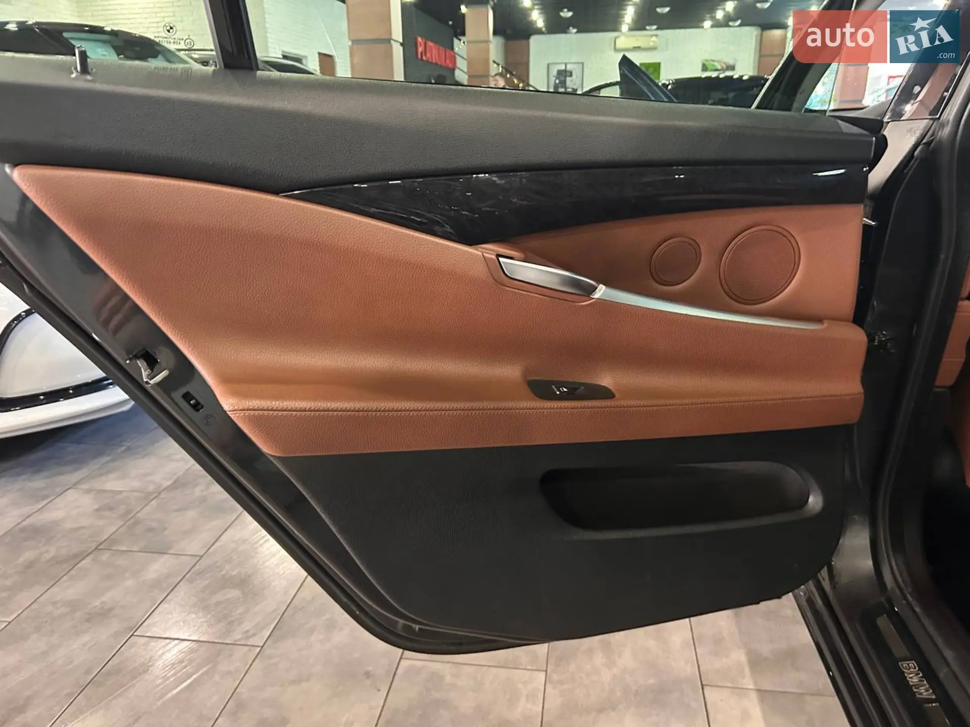 2011 BMW 5er - мініатюра 20