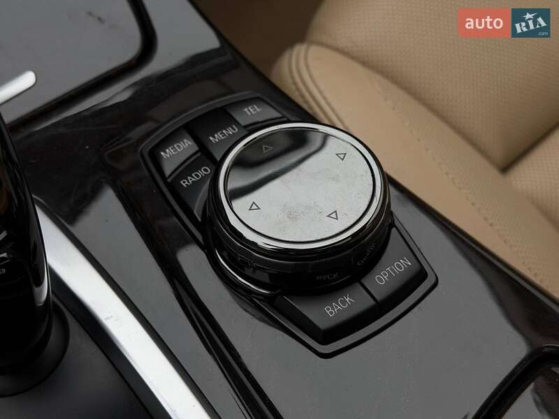 Седан BMW 5 Series 2014 в Кривом Роге