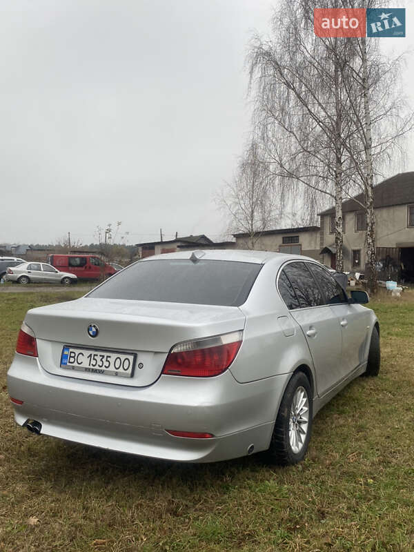 Седан BMW 5 Series 2004 в Славуте