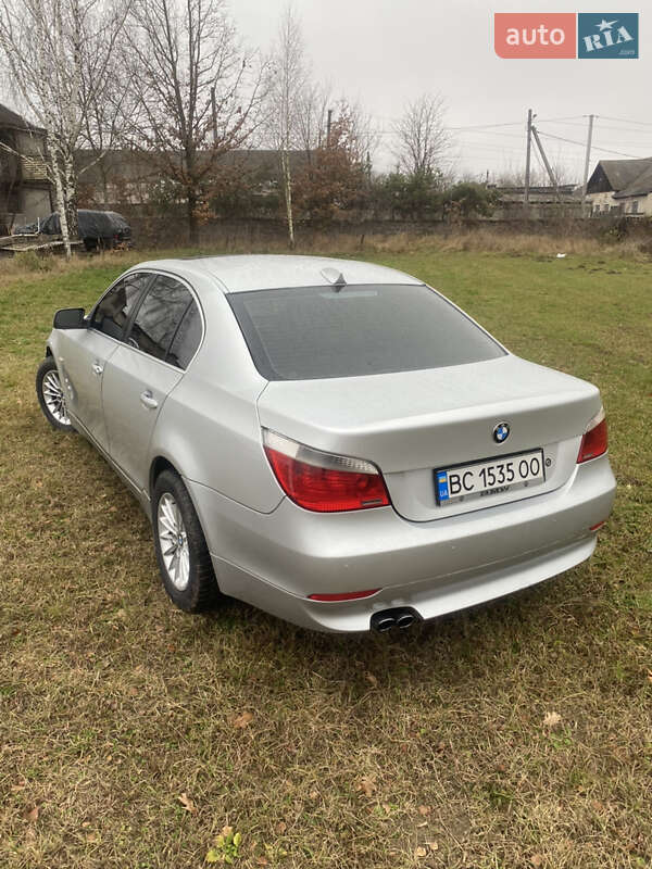 Седан BMW 5 Series 2004 в Славуте