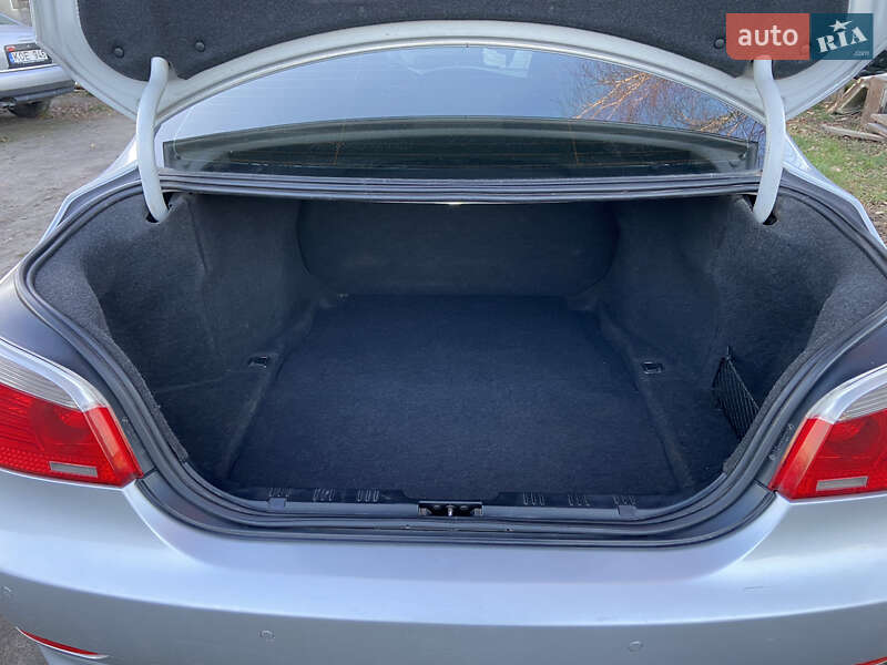 Седан BMW 5 Series 2004 в Славуте