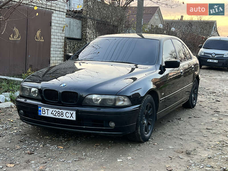 Седан BMW 5 Series 2003 в Херсоне