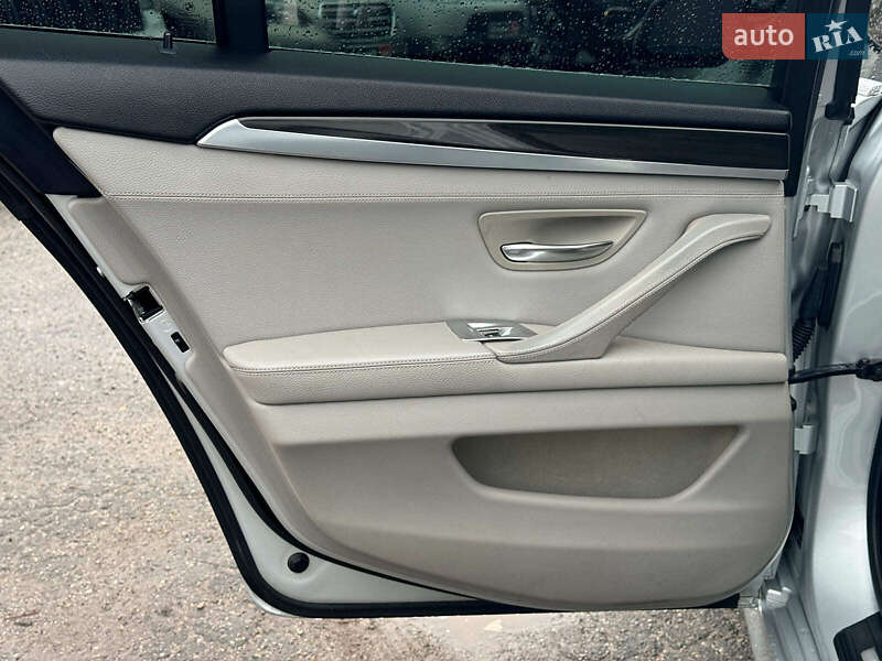 Седан BMW 5 Series 2011 в Виннице