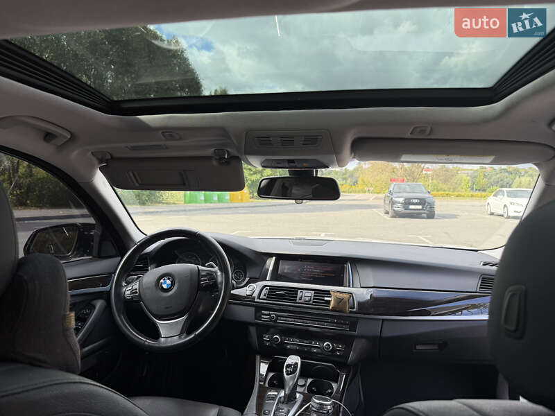 Седан BMW 5 Series 2015 в Киеве