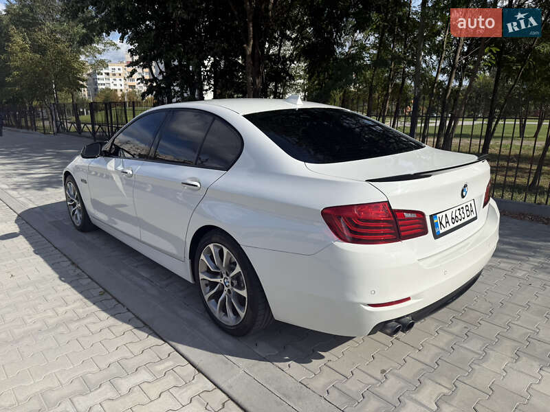 Седан BMW 5 Series 2015 в Киеве