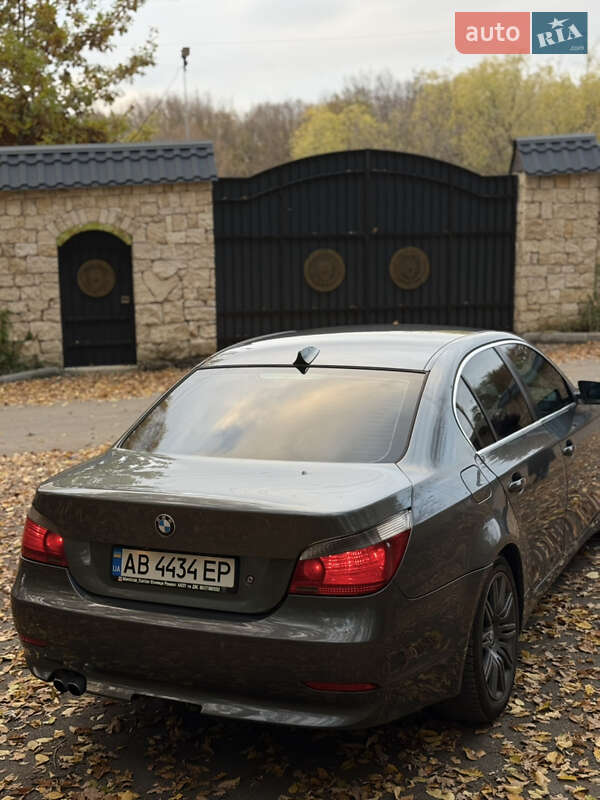 Седан BMW 5 Series 2004 в Жмеринке