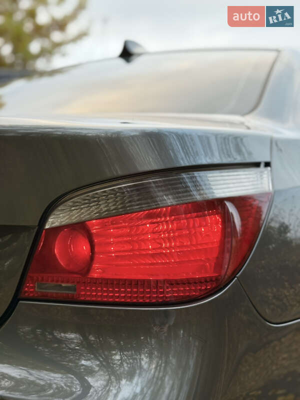 Седан BMW 5 Series 2004 в Жмеринке