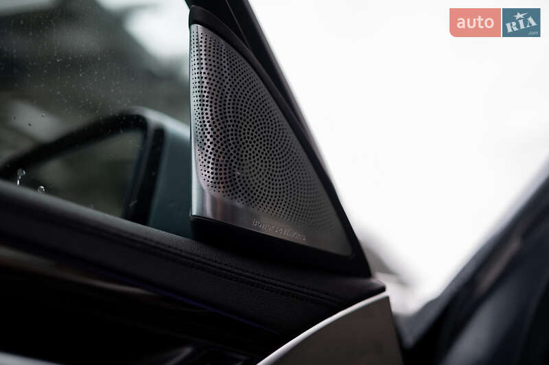 Седан BMW 5 Series 2018 в Львове