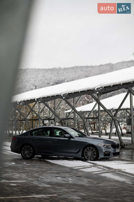 Седан BMW 5 Series 2018 в Львове