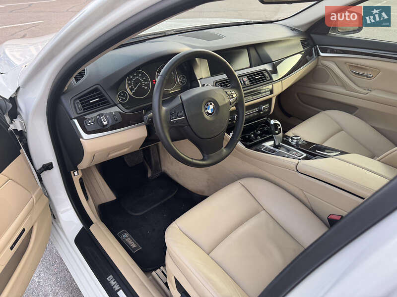 Седан BMW 5 Series 2012 в Киеве