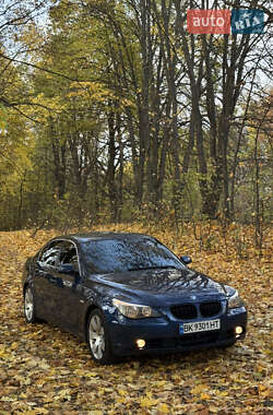 Седан BMW 5 Series 2003 в Нетешине