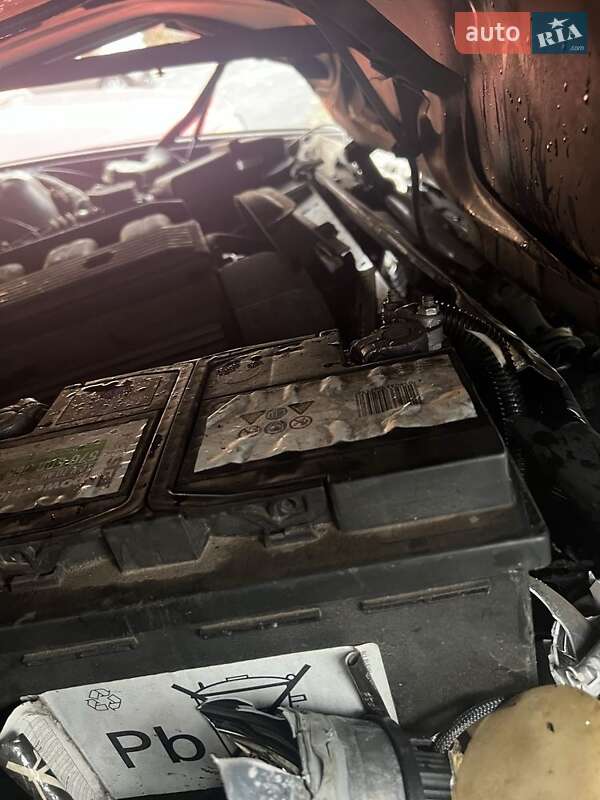 Седан BMW 5 Series 1990 в Днепре