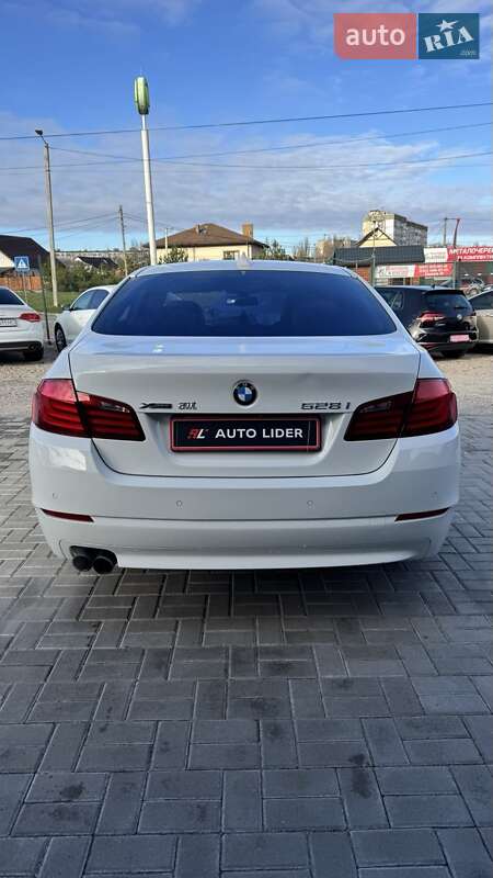 Седан BMW 5 Series 2013 в Кропивницком