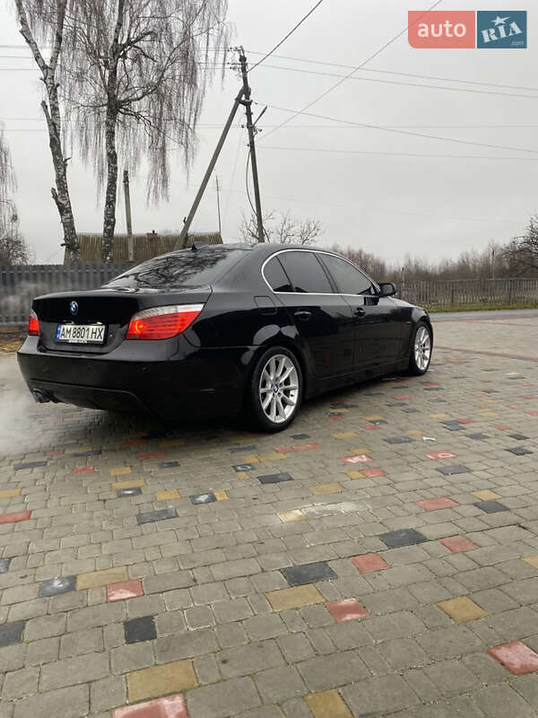 BMW 5 Series 2004