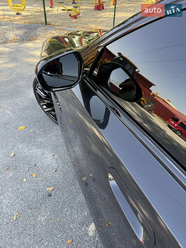 Седан BMW 5 Series 2025 в Киеве