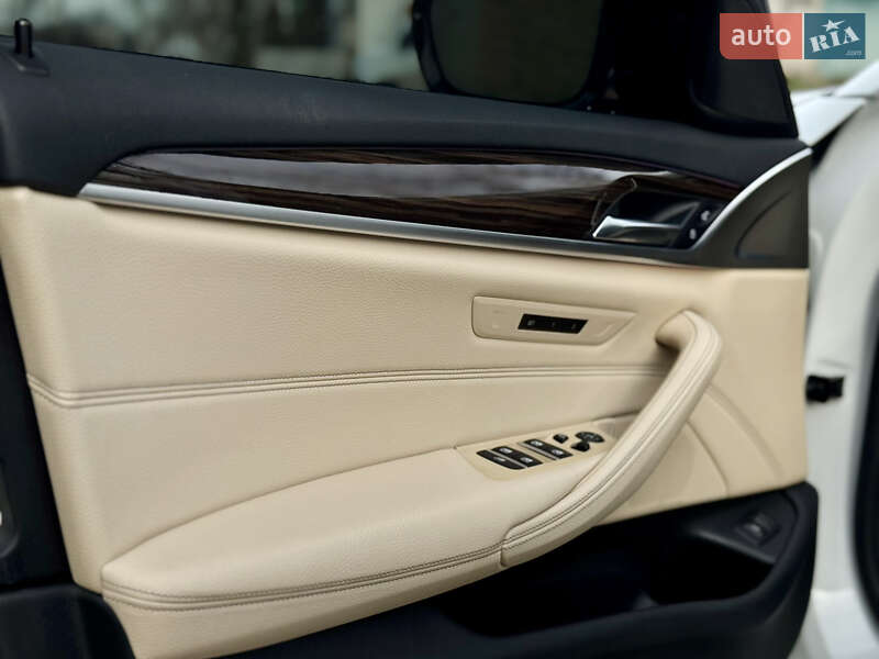 Седан BMW 5 Series 2020 в Днепре