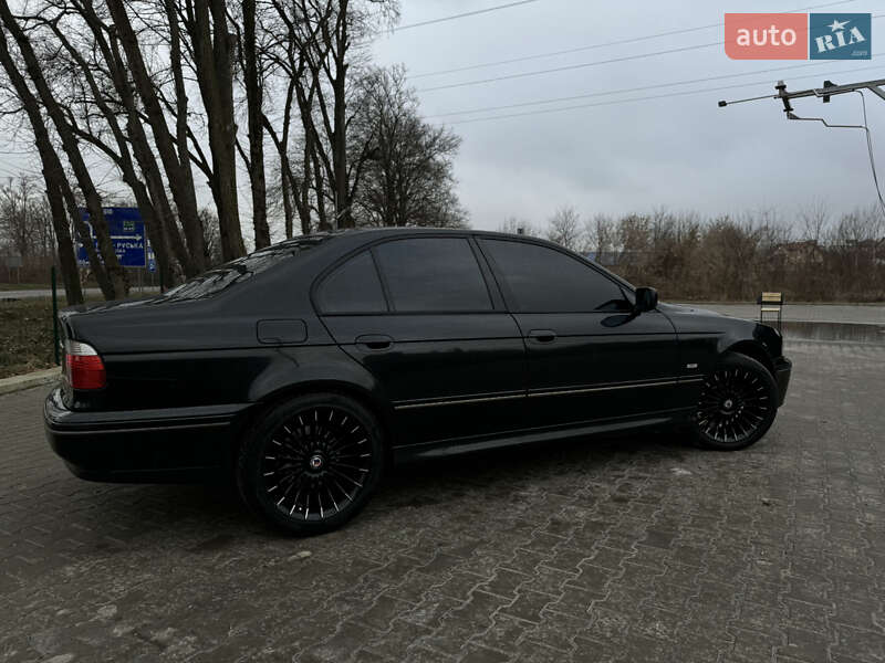 Седан BMW 5 Series 2002 в Львове