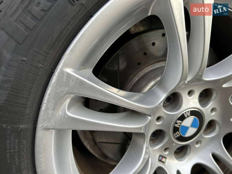 Седан BMW 5 Series 2012 в Южноукраинске