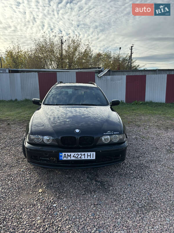 Універсал BMW 5 Series 2002 в Києві