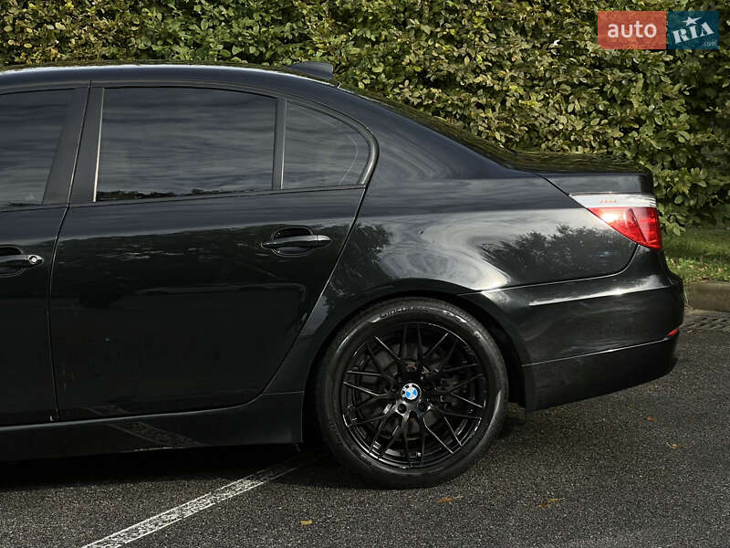 Седан BMW 5 Series 2007 в Киеве