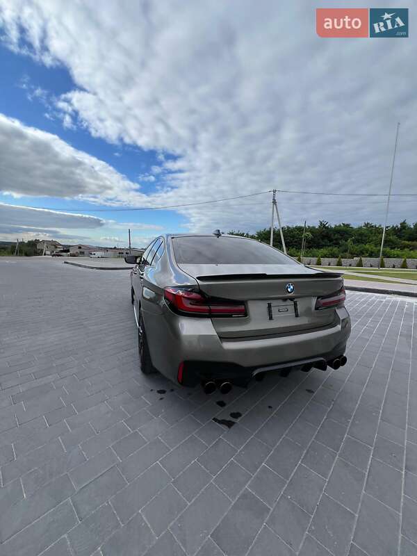 Седан BMW 5 Series 2017 в Львове