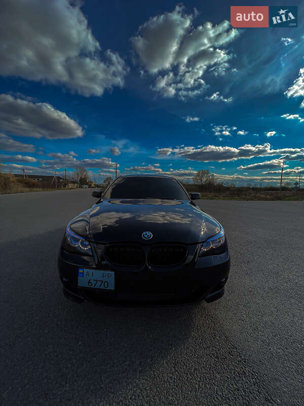 Седан BMW 5 Series 2007 в Калуше