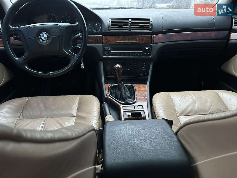 Седан BMW 5 Series 1996 в Решетиловке