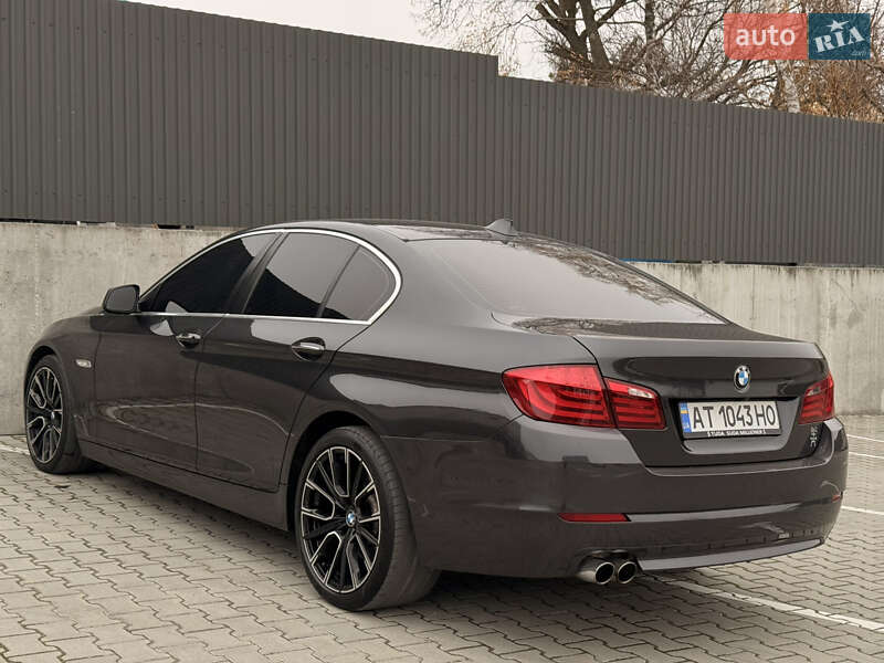 Седан BMW 5 Series 2010 в Тернополе