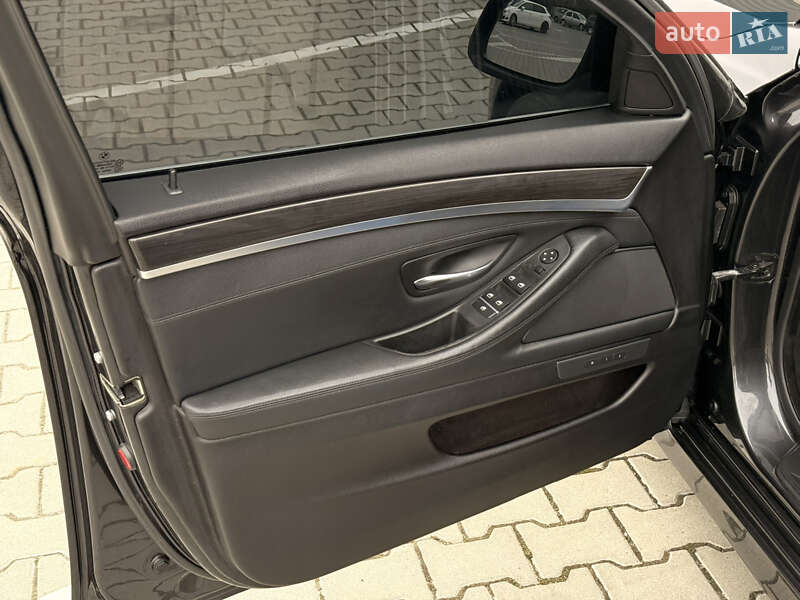 Седан BMW 5 Series 2010 в Тернополе