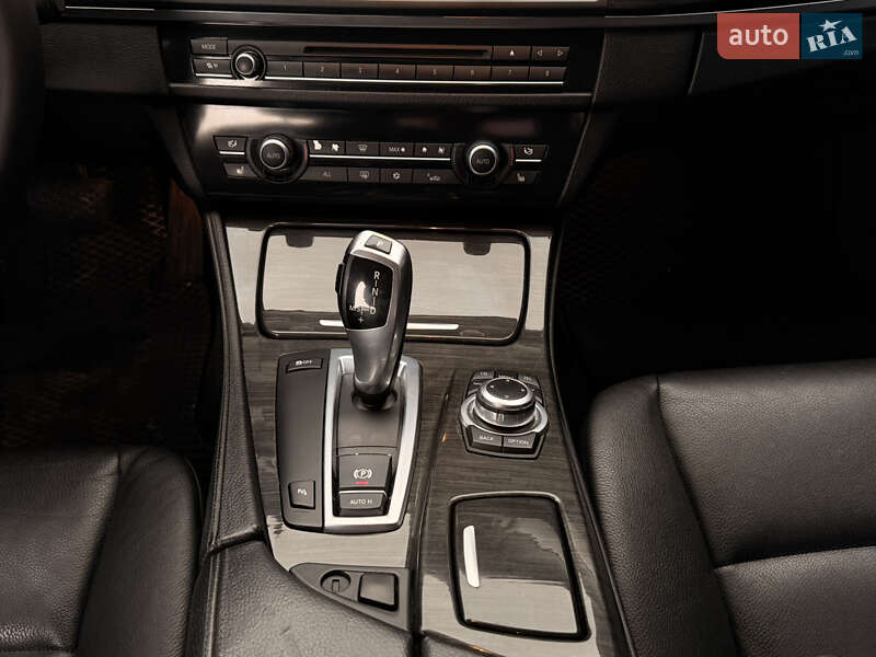 Седан BMW 5 Series 2010 в Тернополе