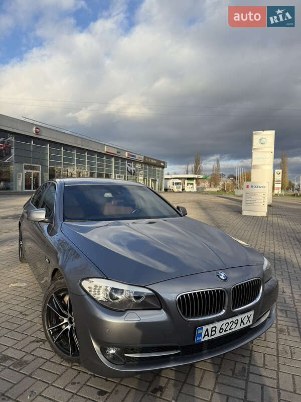 Седан BMW 5 Series 2010 в Виннице