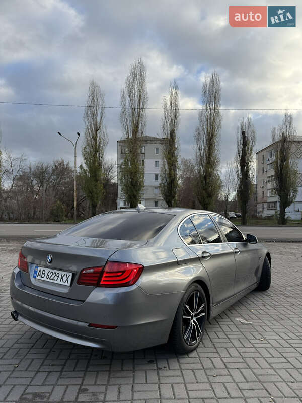 Седан BMW 5 Series 2010 в Виннице