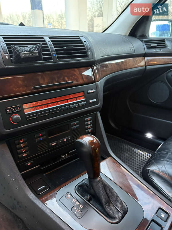 Седан BMW 5 Series 2001 в Дніпрі
