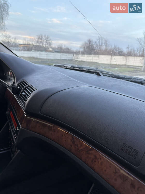 Седан BMW 5 Series 2001 в Дніпрі